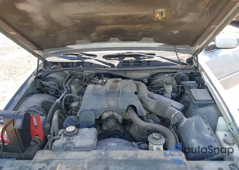 2003 Mercury Grand Marquis Ls z USA, uszkodzony, nr VIN 2MEFM75W33X610399